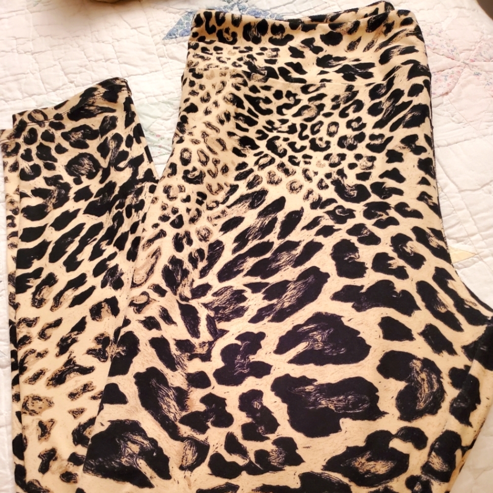 LULAROE LEOPARD LEGGINGS NEW TC